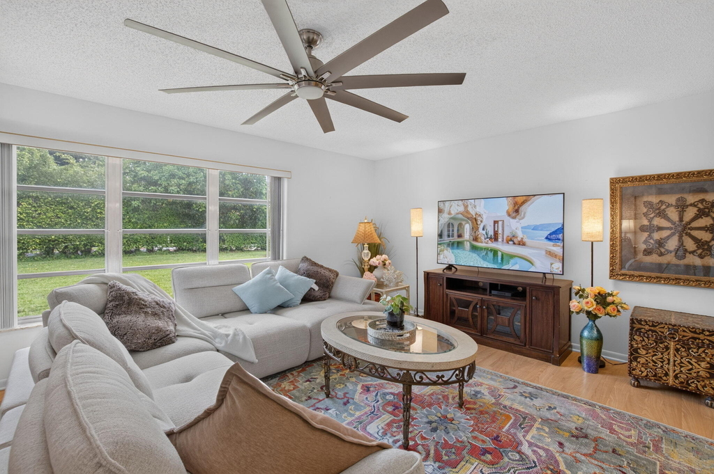 5037 Lakefront Boulevard - Photo 5