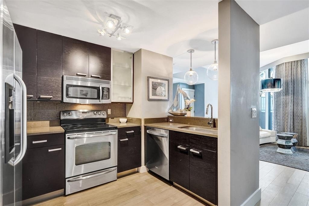 255 Evernia Street - Photo 16
