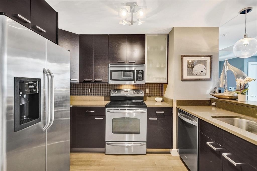 255 Evernia Street - Photo 15