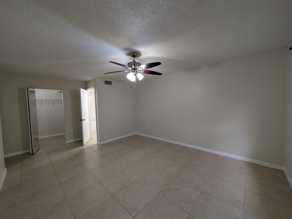 5011 Wiles Road - Photo 6