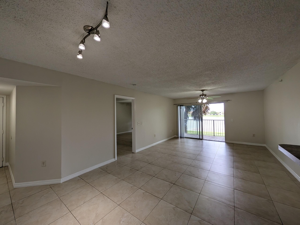 5011 Wiles Road - Photo 2