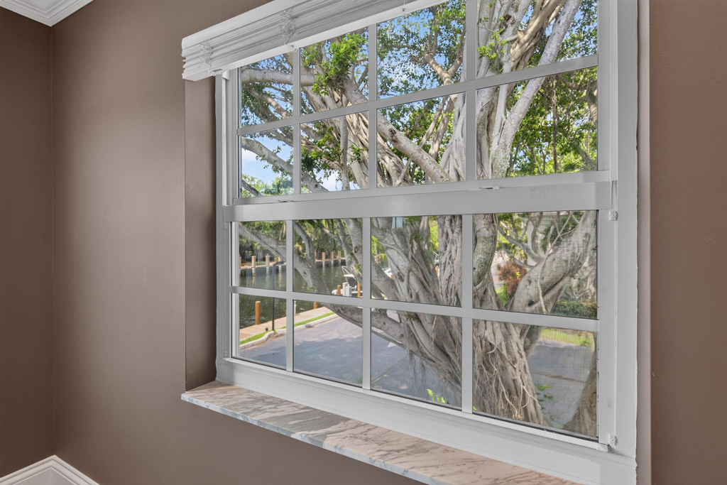 6515 Bay Club Drive - Photo 2