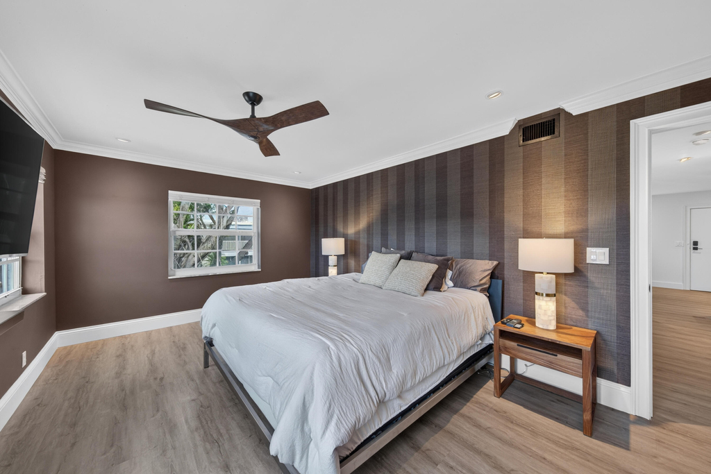 6515 Bay Club Drive - Photo 4