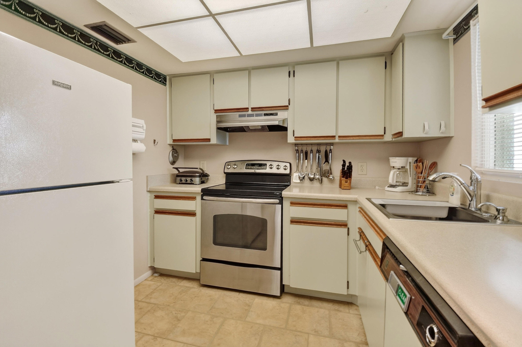 1606 Se Green Acres Circle - Photo 9