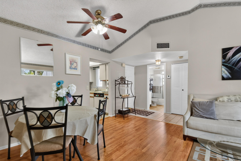 1606 Se Green Acres Circle - Photo 7