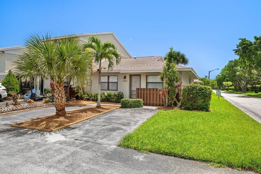 16422 Straw Way - Photo 0