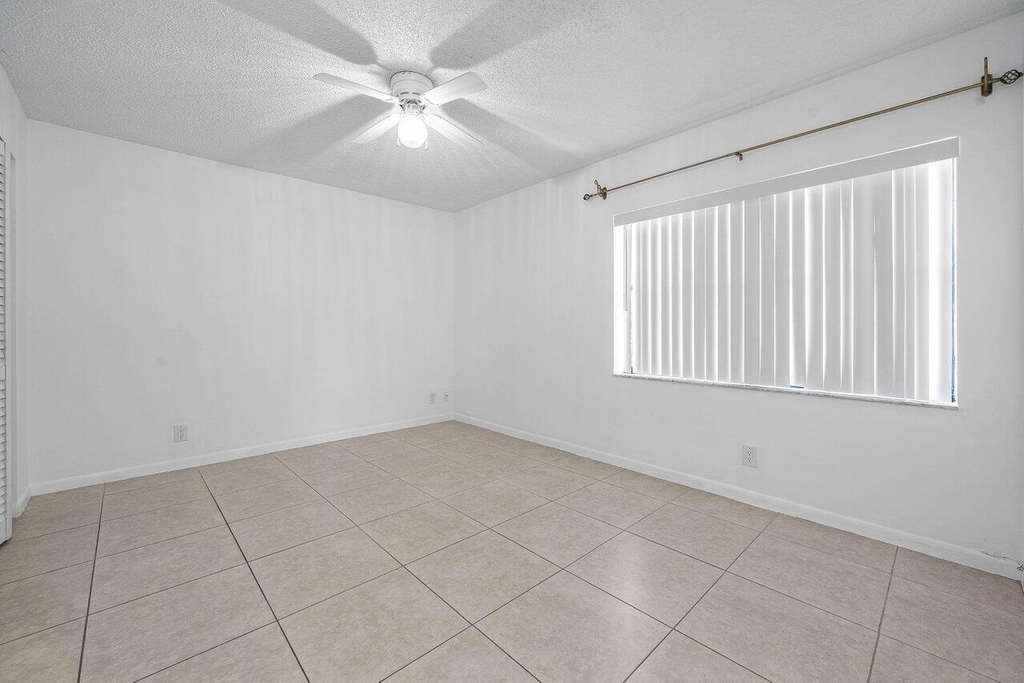 16422 Straw Way - Photo 17