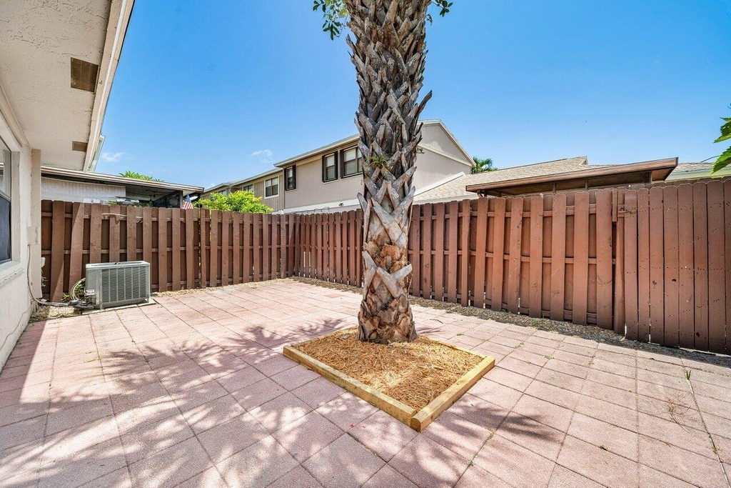 16422 Straw Way - Photo 22
