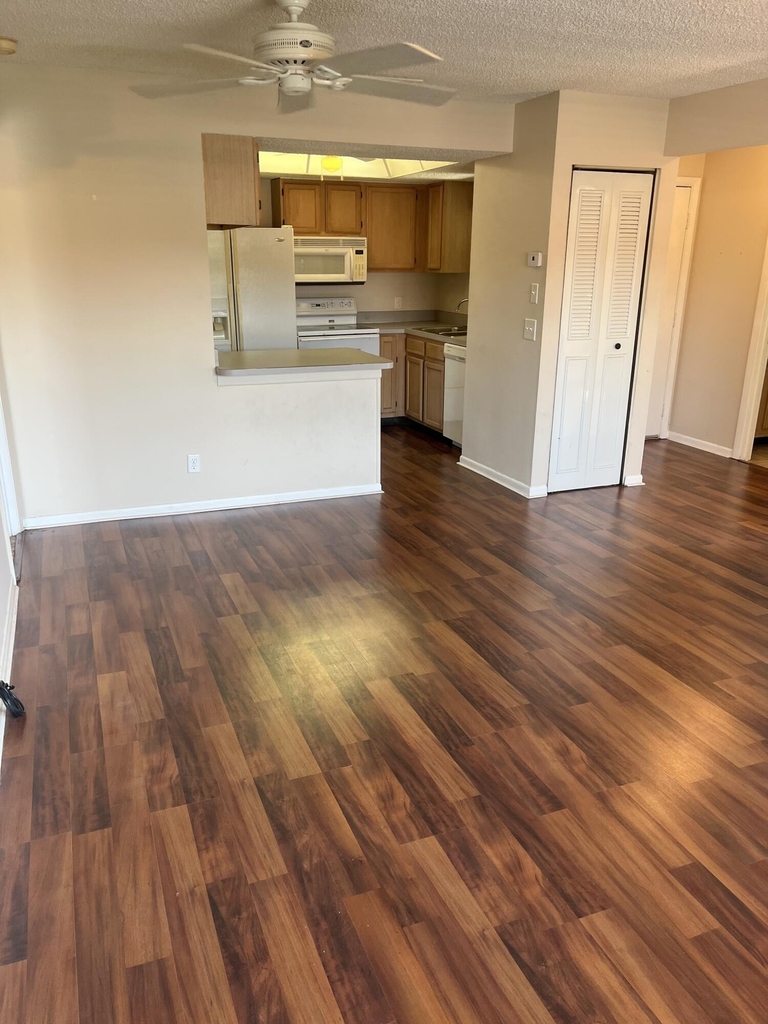 2470 Se Garden Terrace - Photo 5