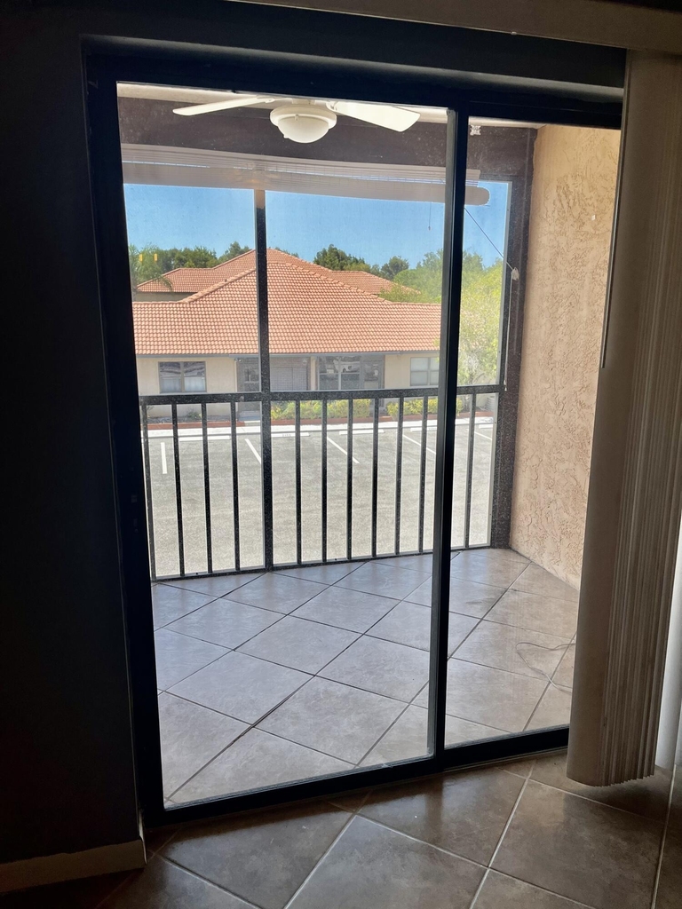 2470 Se Garden Terrace - Photo 10