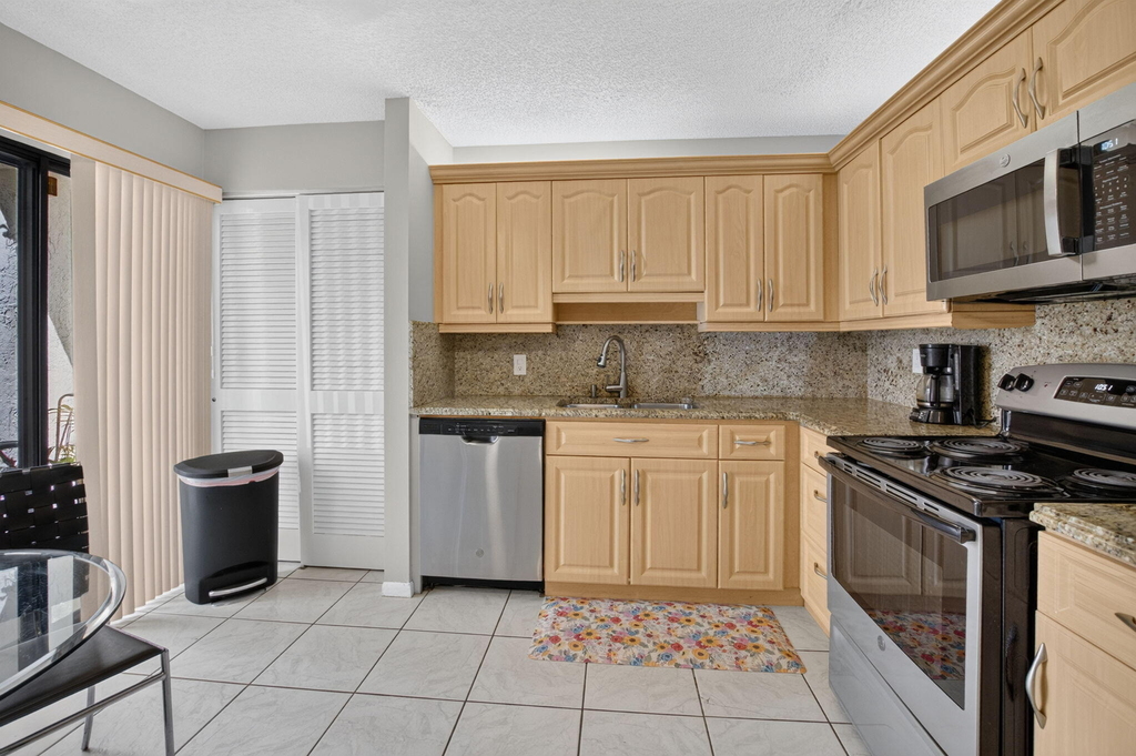 7473 Glendevon Lane - Photo 13