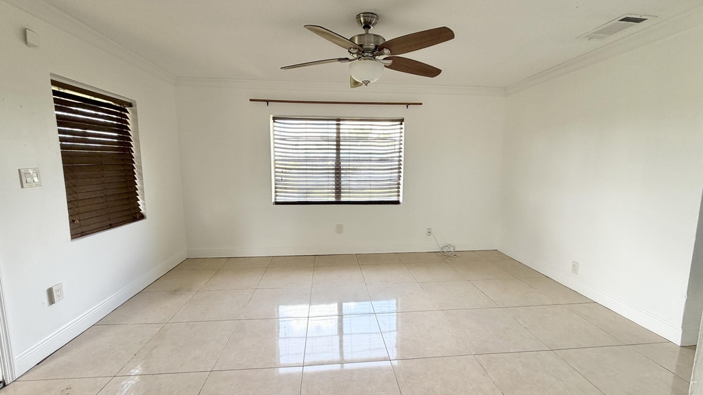 310 Dickson Drive - Photo 11