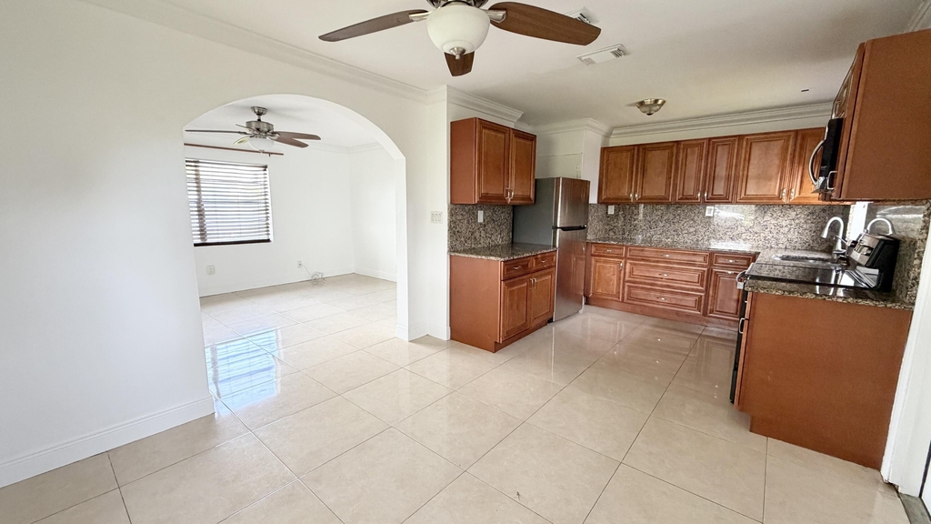 310 Dickson Drive - Photo 13