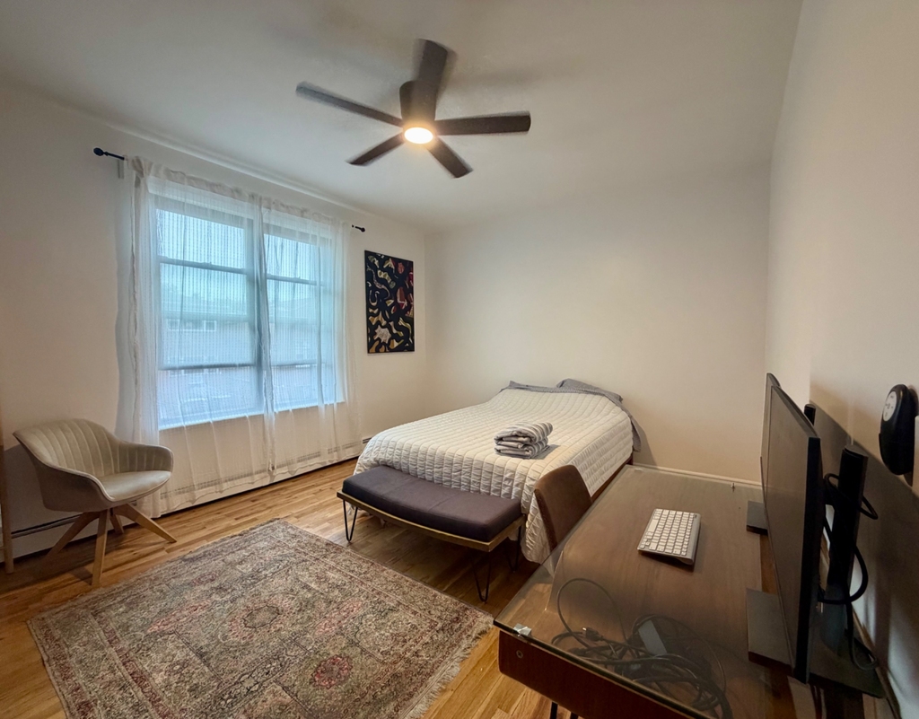 24-4 23rd Street - Photo 2