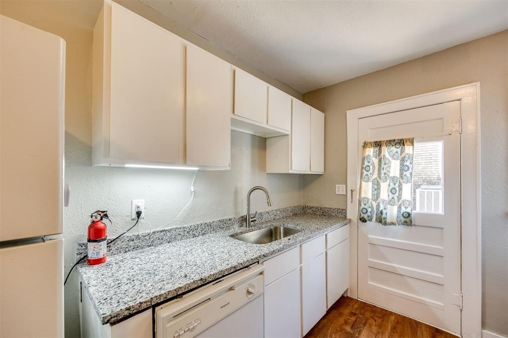 2835 Nw 22nd Street - Photo 15