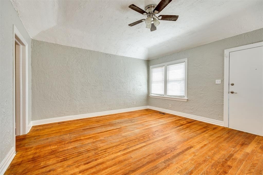 2835 Nw 22nd Street - Photo 9