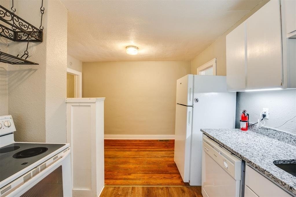 2835 Nw 22nd Street - Photo 17