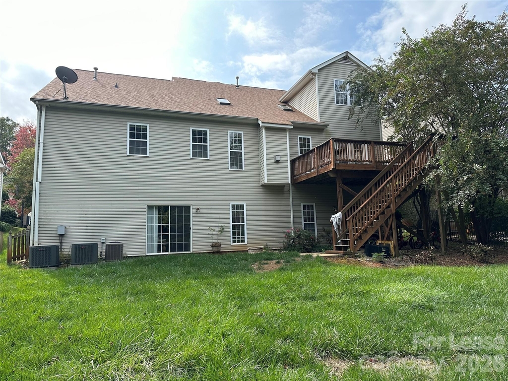 10822 Chamberlain Hall Court - Photo 2
