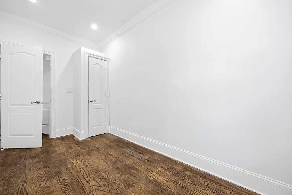 964 Madison Street - Photo 10