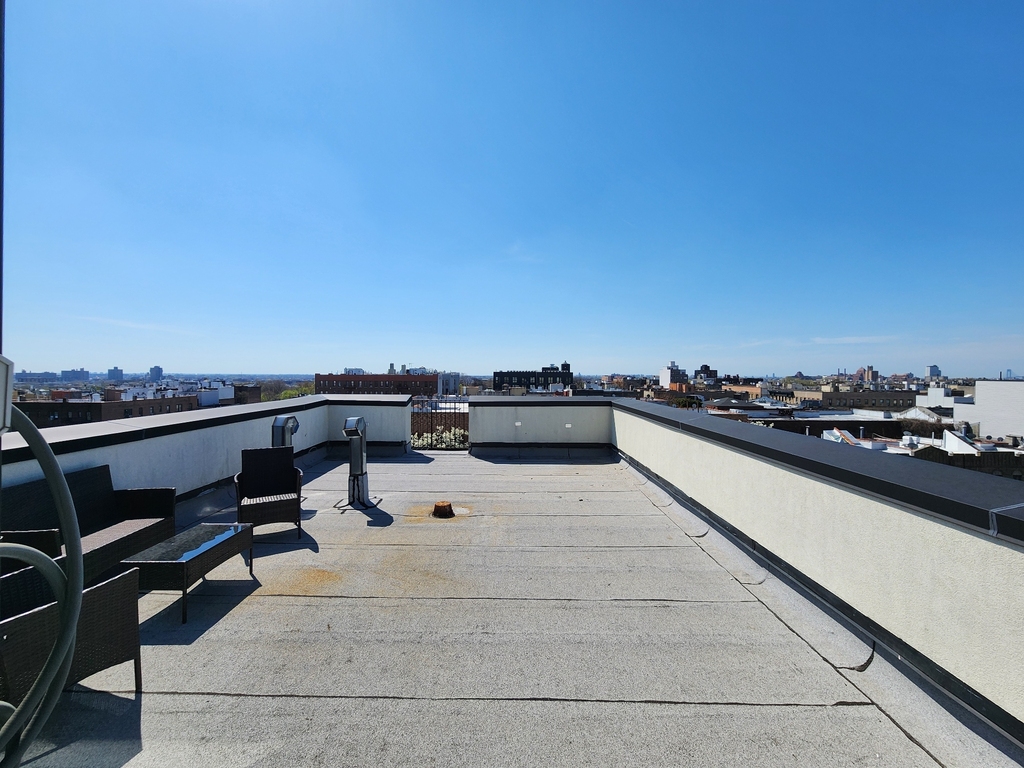 1525 St Johns Place - Photo 15