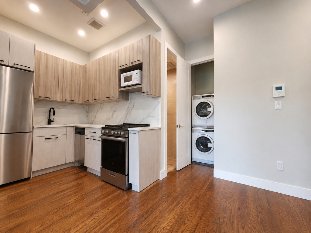 1525 St Johns Place - Photo 6