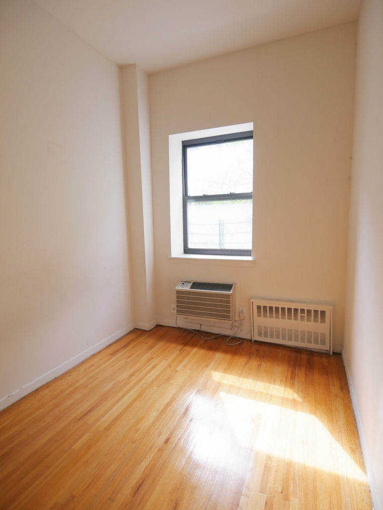 427 East 76th Street - Photo 13