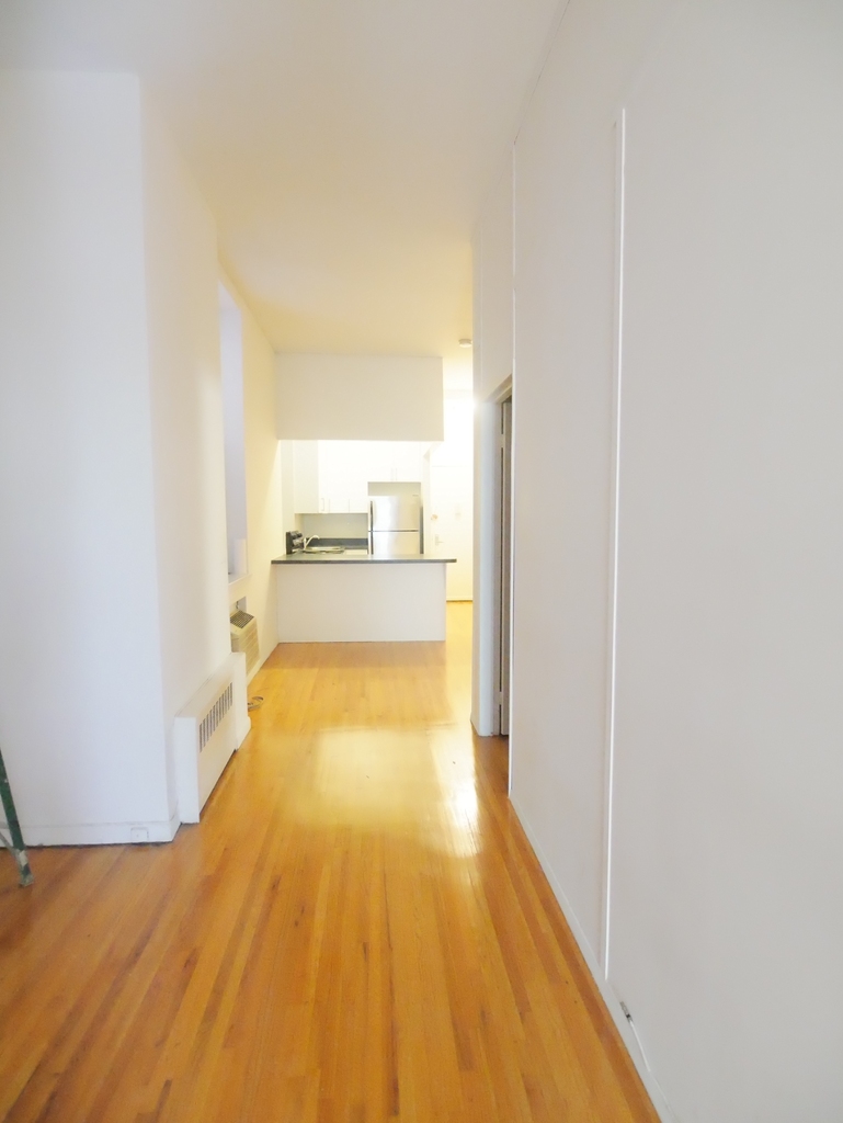 427 East 76th Street - Photo 16