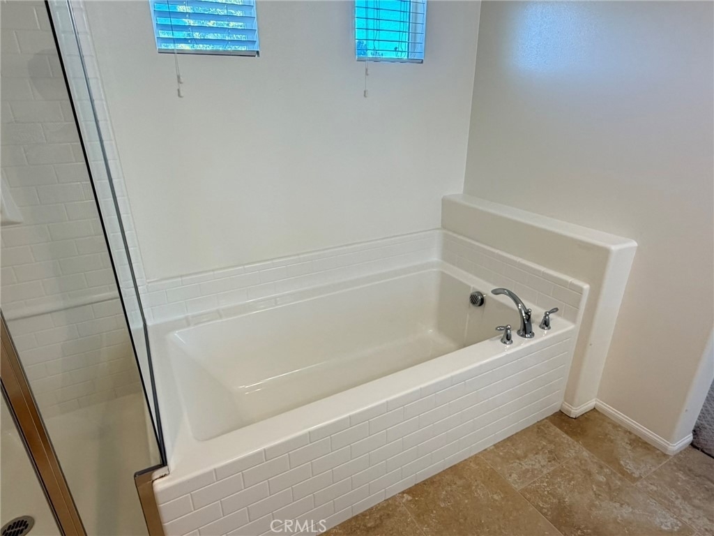 42688 Azure St - Photo 16
