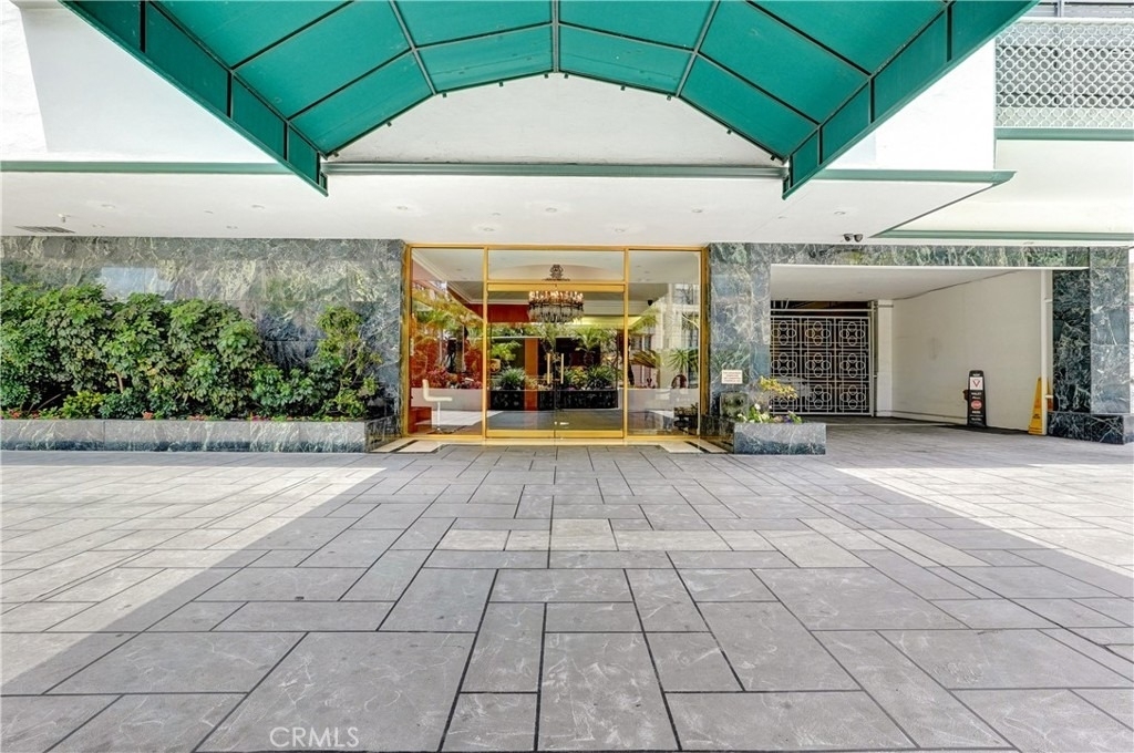 10787 Wilshire - Photo 32