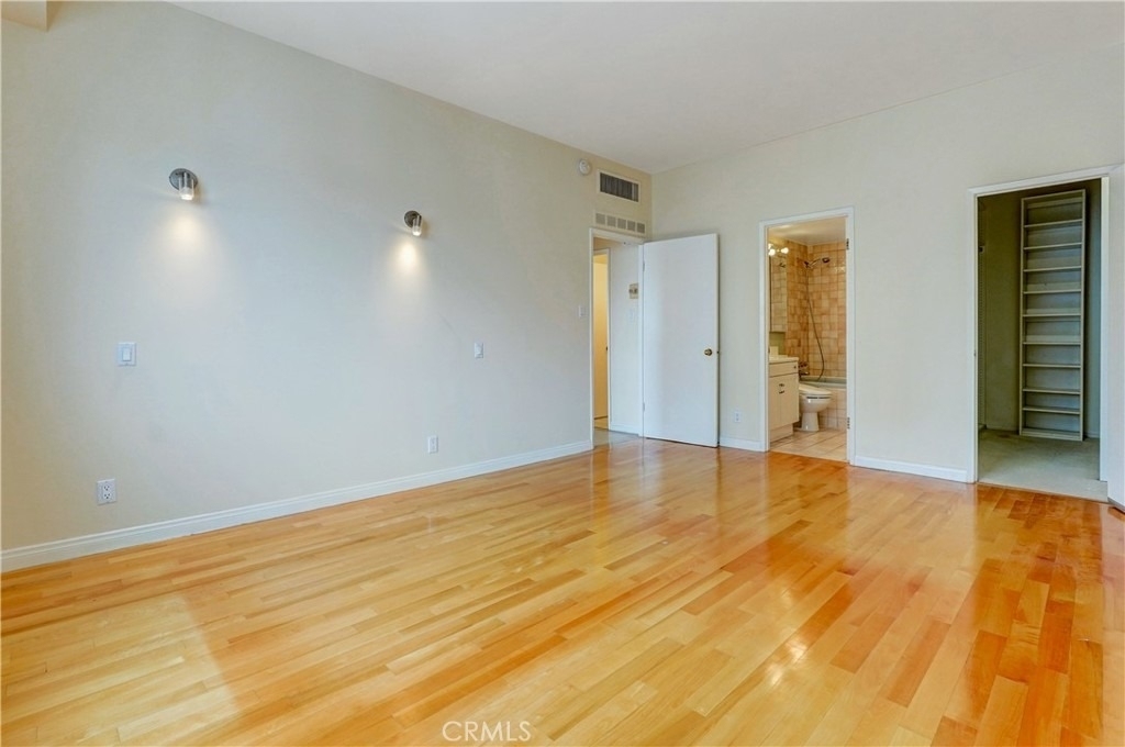 10787 Wilshire - Photo 24