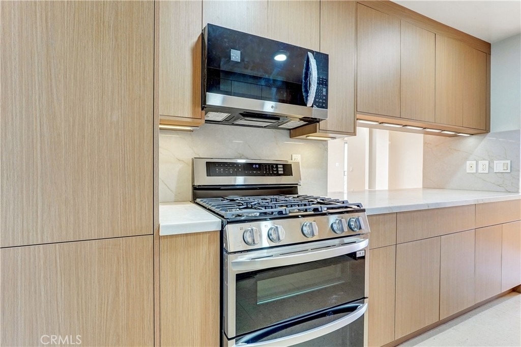 10787 Wilshire - Photo 18