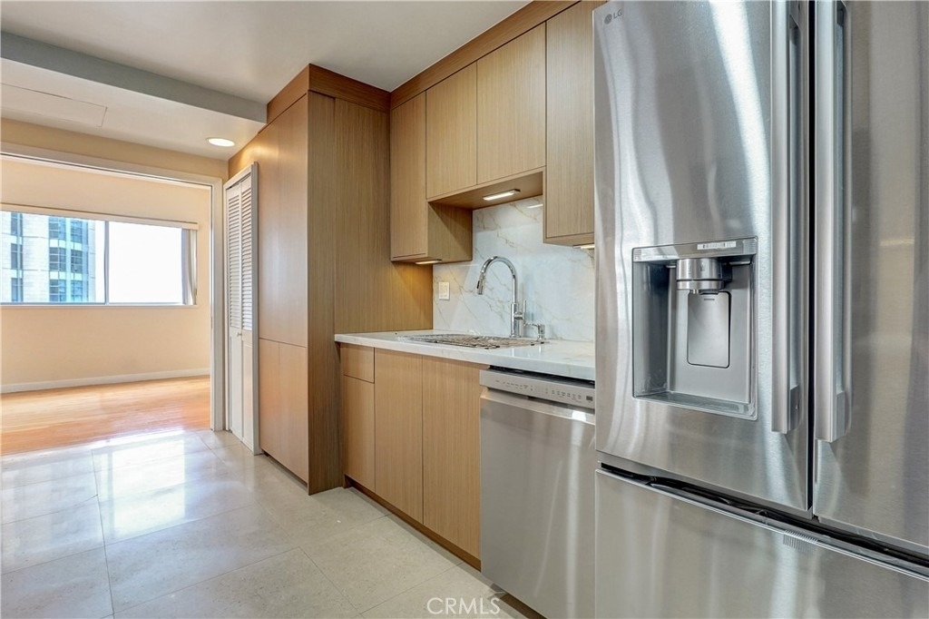 10787 Wilshire - Photo 19