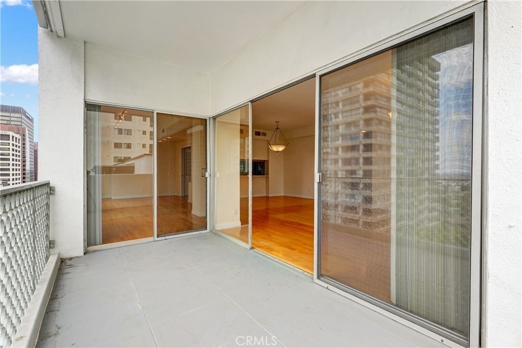 10787 Wilshire - Photo 14
