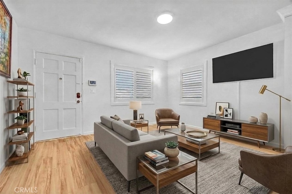 14508 Kingsdale Avenue - Photo 1