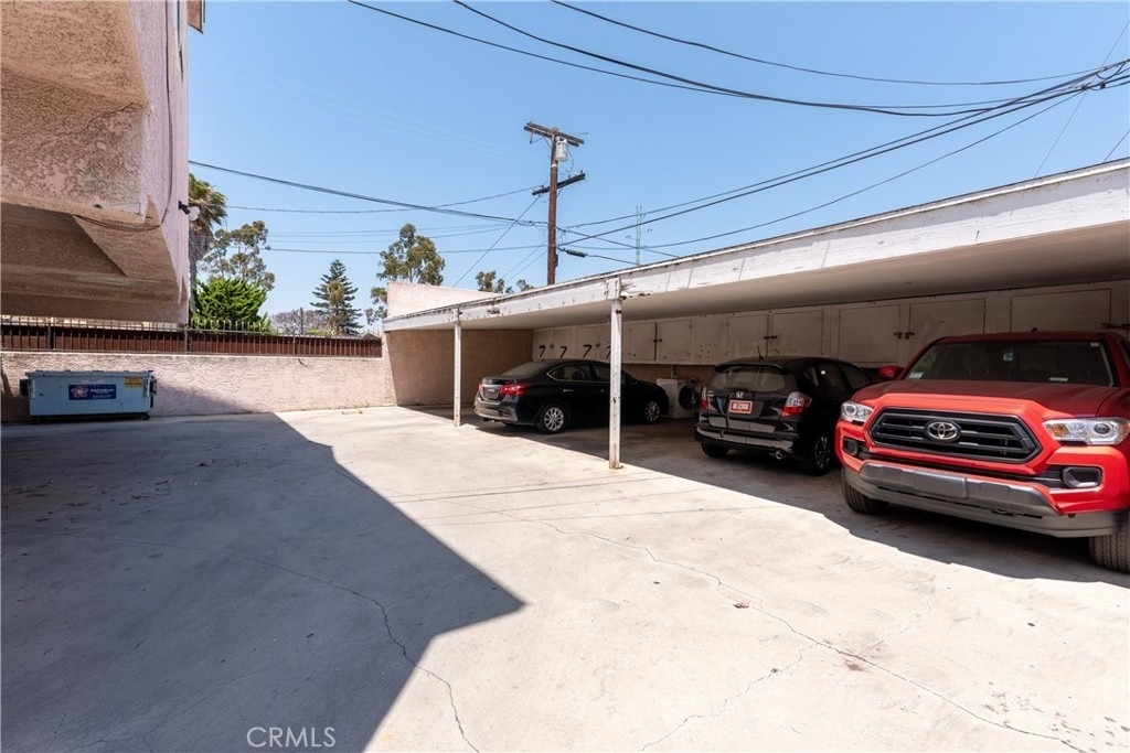 912 S Ash Avenue - Photo 11