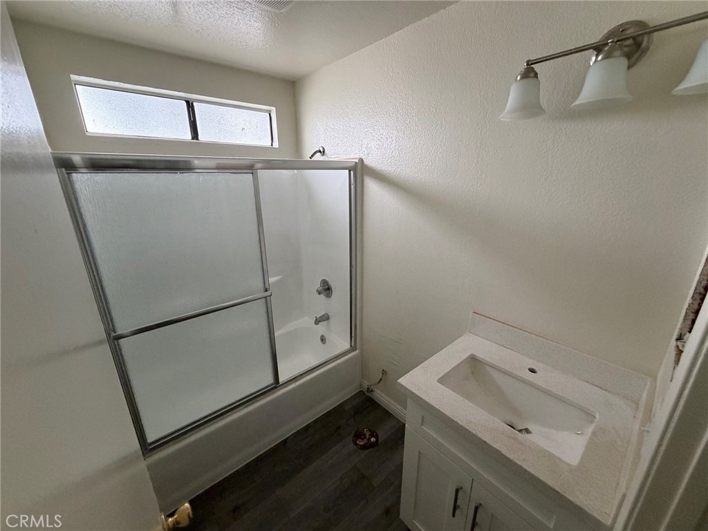 912 S Ash Avenue - Photo 6