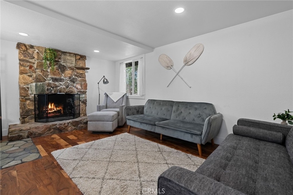 718 Talmadge - Photo 1