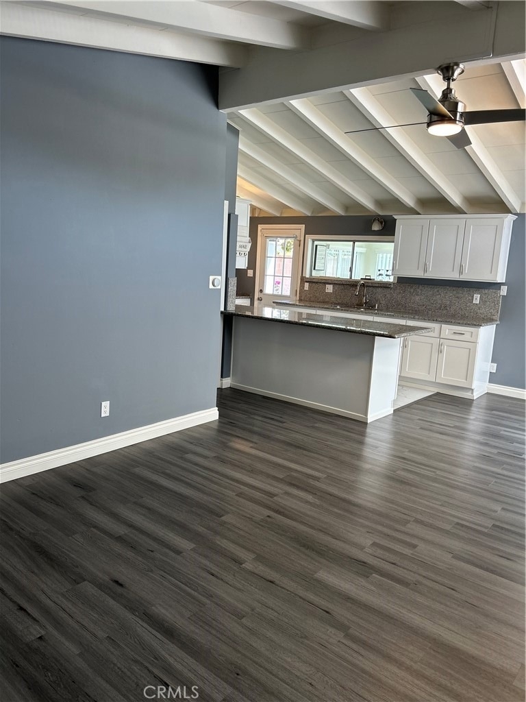 533 S Devon Road - Photo 1
