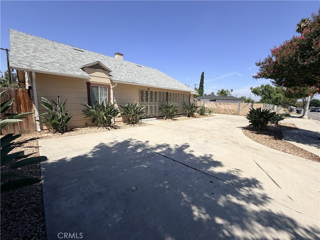 2820 Madison - Photo 4