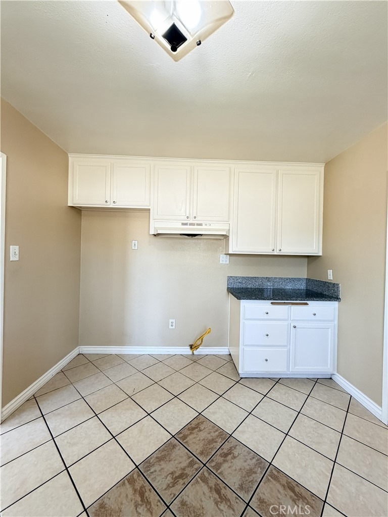 2820 Madison - Photo 8