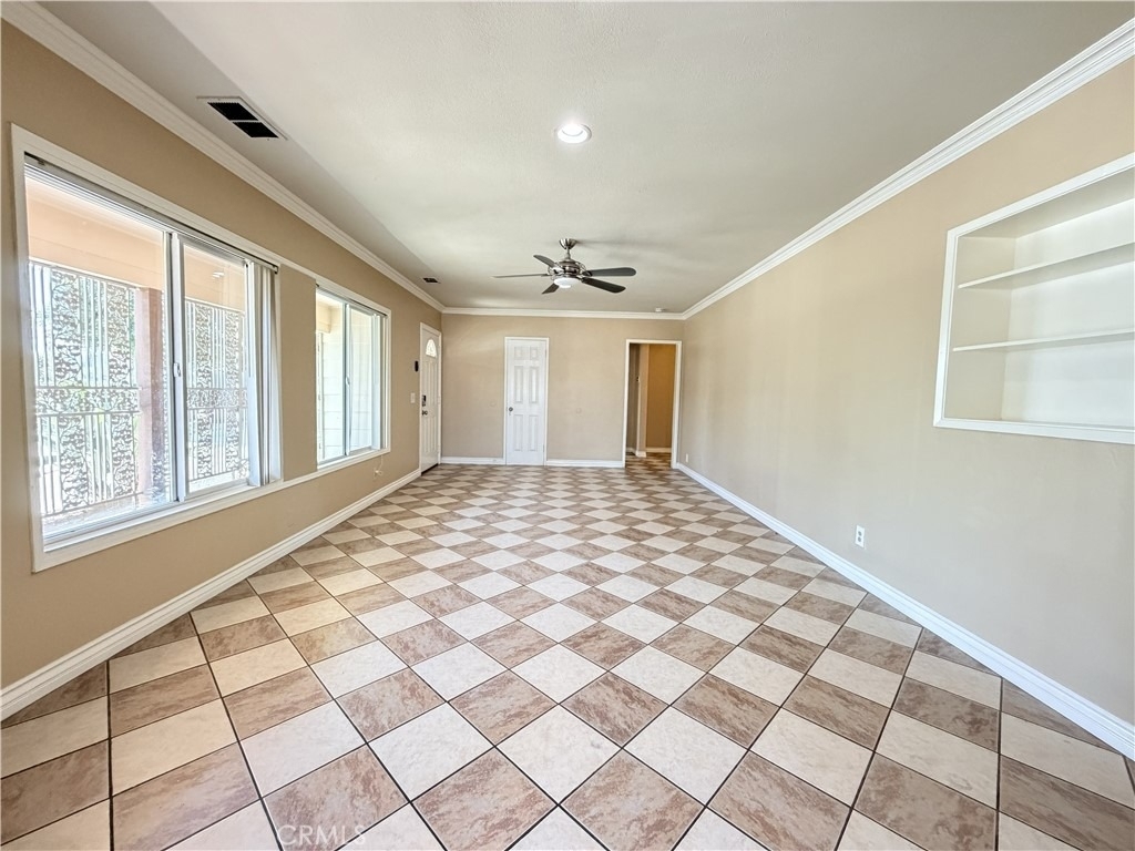2820 Madison - Photo 5