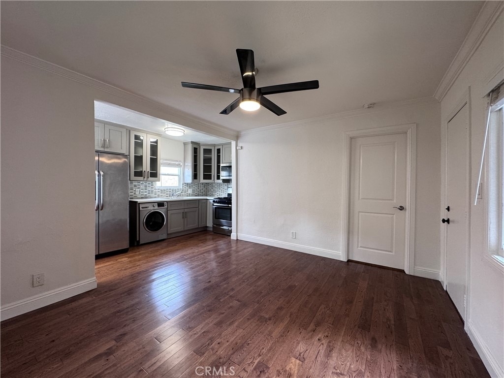 1325 Douglas Street - Photo 2