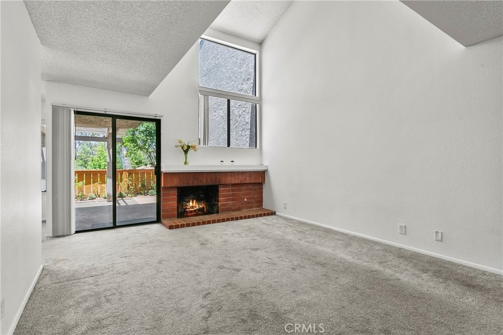 6516 E Camino Vista - Photo 2