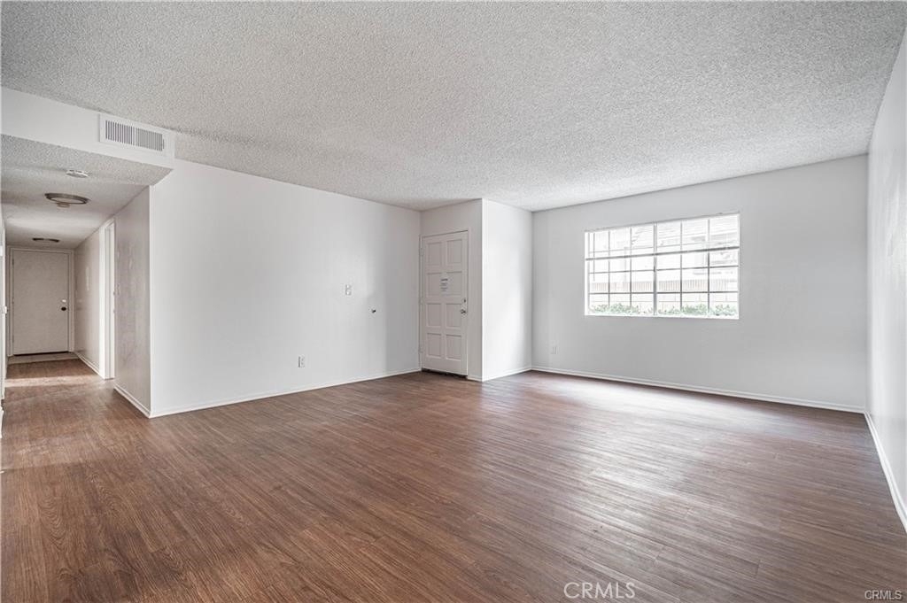 415 W Center Street - Photo 4