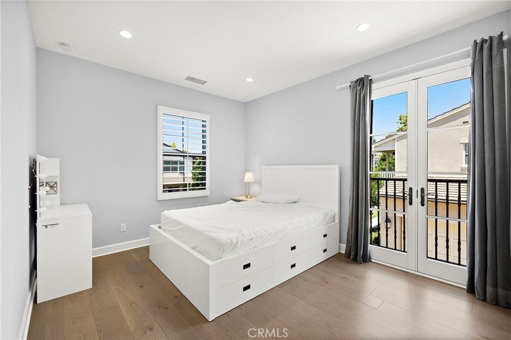72 Henson - Photo 17