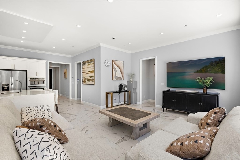72 Henson - Photo 5