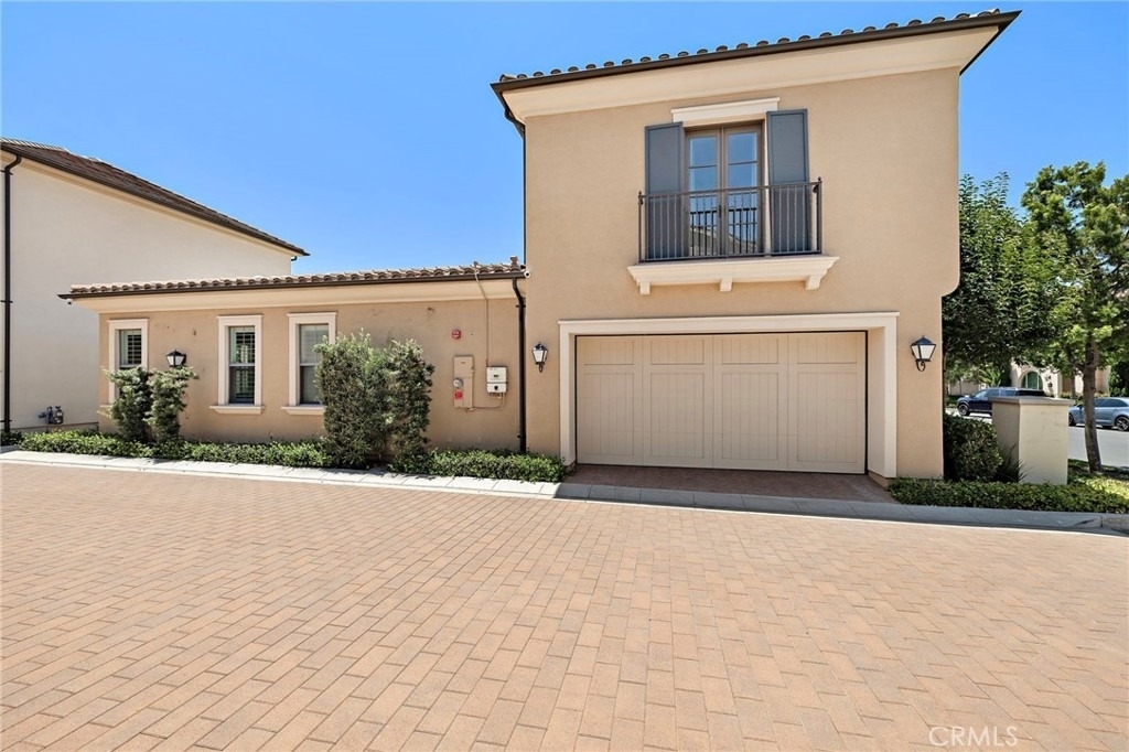 72 Henson - Photo 19