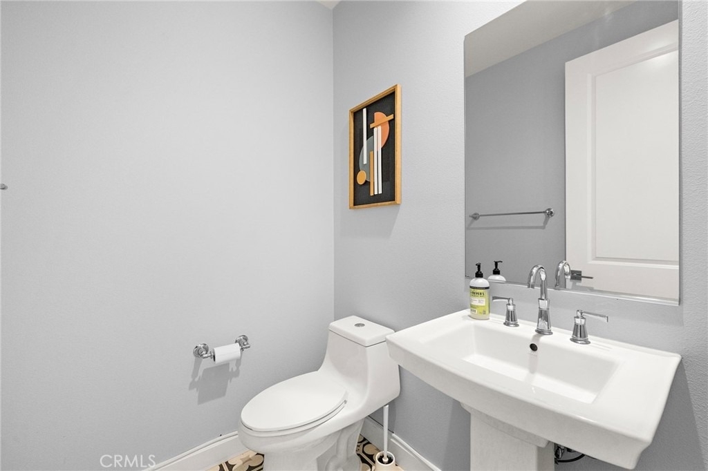 72 Henson - Photo 9