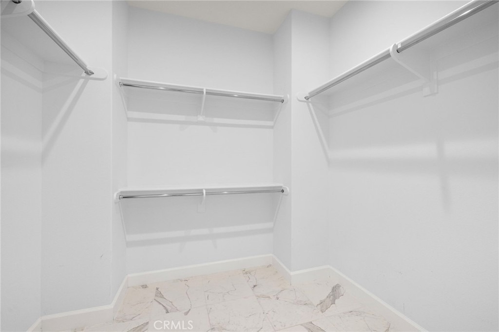 72 Henson - Photo 13