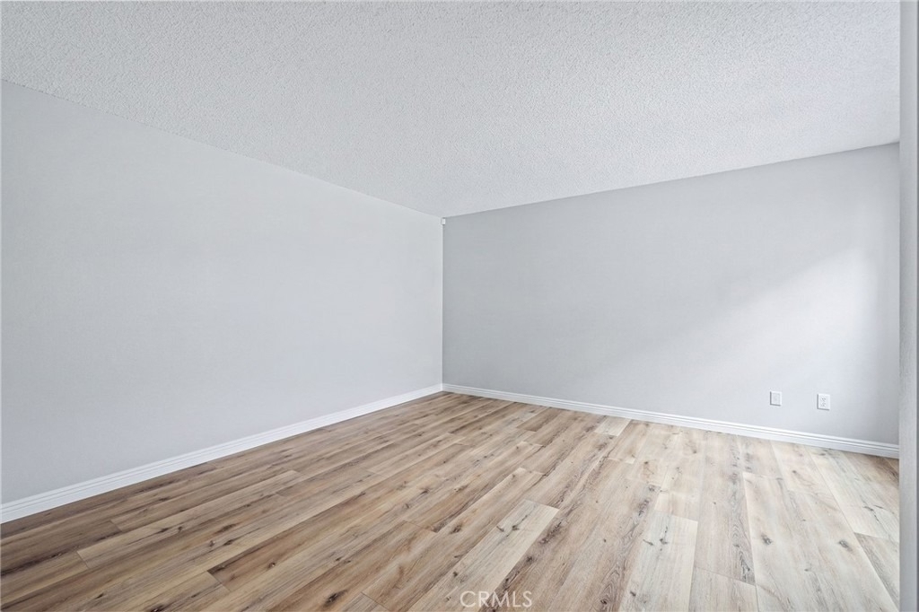 14 Aldergrove - Photo 17